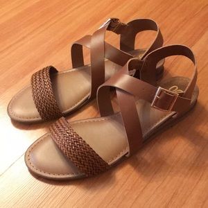 NWOT SO Cider Sandals